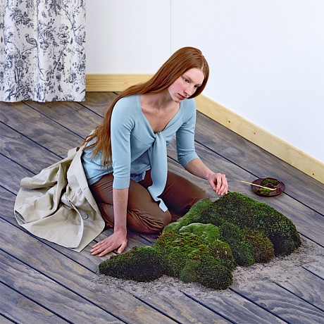 Girl Making a Model of a LandscapeHiryczuk / Van Oevelen2005